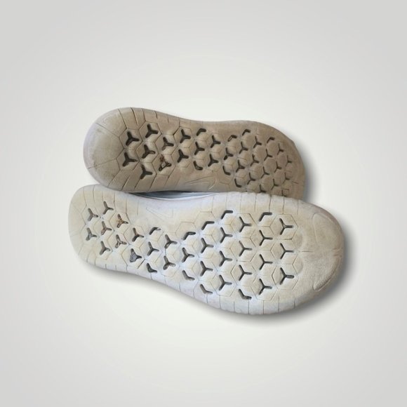 NIKE FREE RN SHOES - Picture 4 of 5